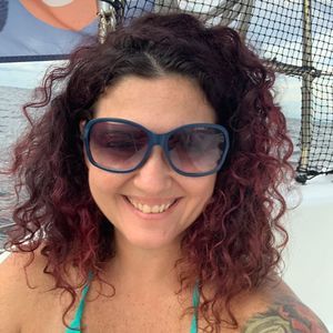 Meet your Posher, Caroline